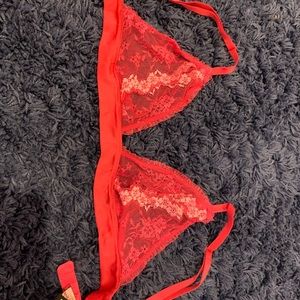 Victoria’s Secret Sexy Little Things Size Large Bra